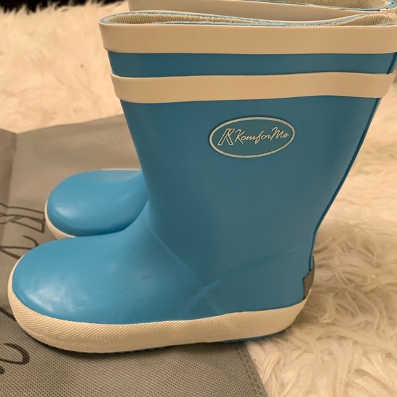 New Kkomforme toddler rain boots sz 6 blue / white stripe - Picture 3 of 7